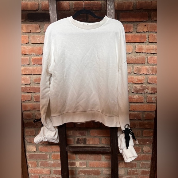 Korean Rare Market white crew neck sweatshirt extra long tie sleeves women’s M